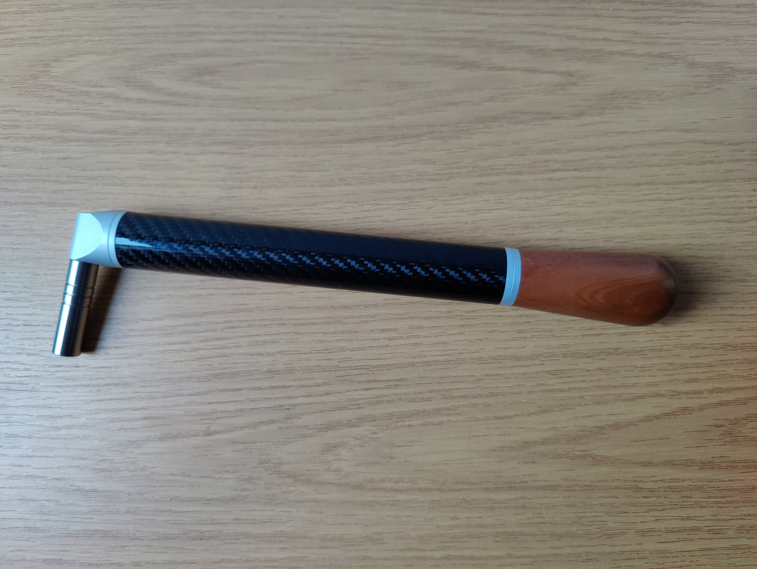 Carbon Stimmhammer mit Holzgriff
