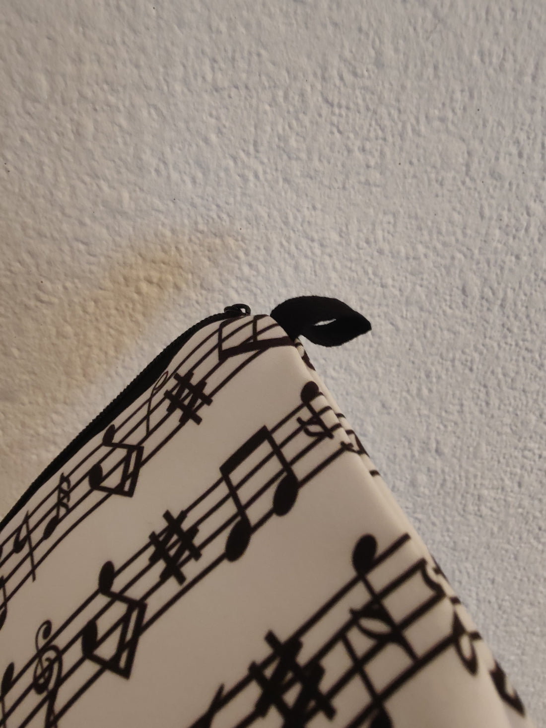 Faulenzer Kosmetiktasche Musiknoten weiß